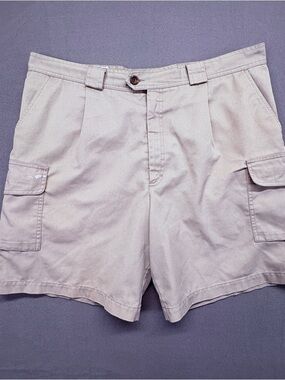 Tilley Endurables Cargo Shorts Size 42 (fits 40)